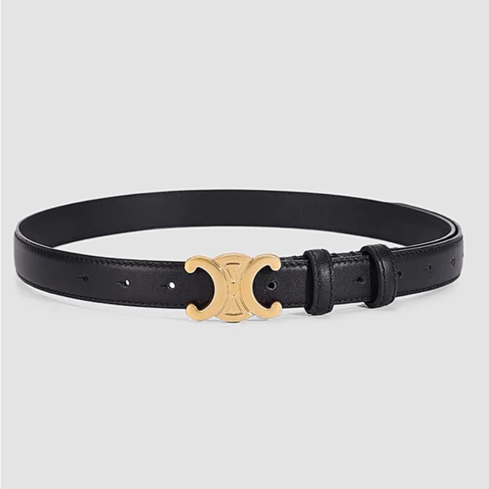 Commense: Black belt with gold buckle